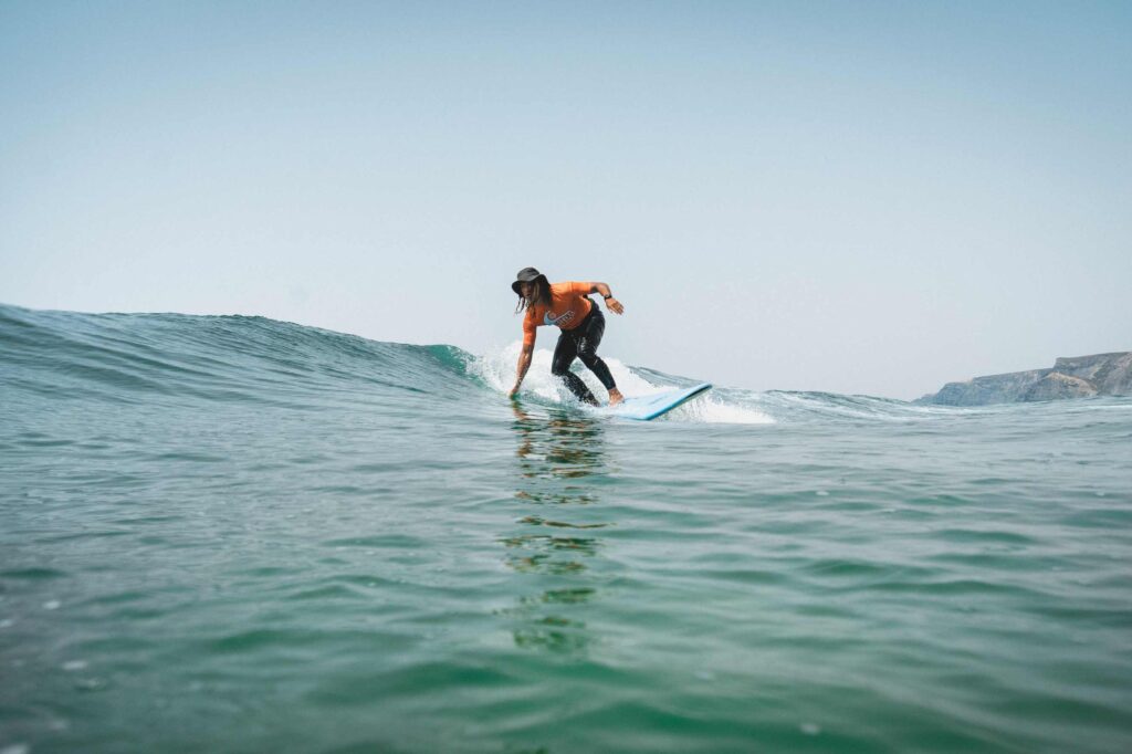good-feeling-surfen-raposeira-surfer-welle-board